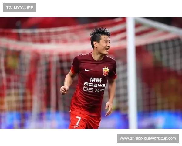 武磊蒋光太场地训练 李源一合练备战巴林主力出战在望 武磊蒋光太场地训练 李源一合练备战巴林主力出战在望