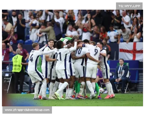 洋溢魅力与自信的欧洲杯西服风尚诠释足球时尚新高度 洋溢魅力与自信的欧洲杯西服风尚诠释足球时尚新高度