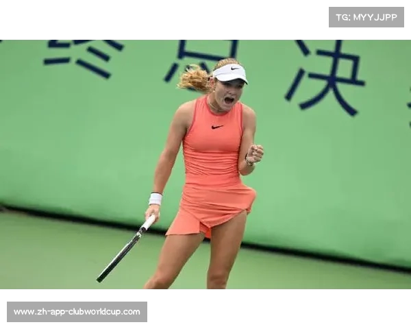 英国网球选手琼斯赛场突发意外无意识倒地令人揪心 英国网球选手琼斯赛场突发意外无意识倒地令人揪心